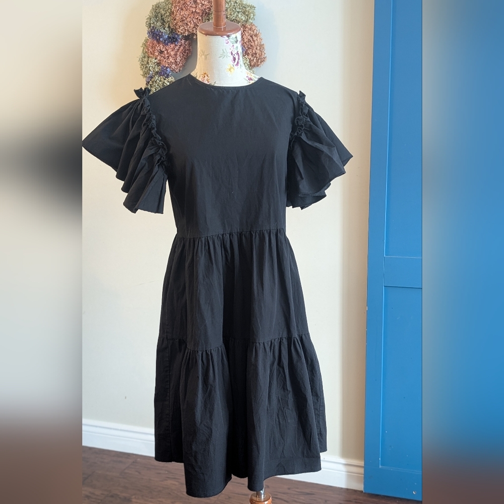 Chepe  Black Ruffle Sleeve Midi‎ Dress